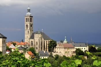 kostel sv. Jakuba - pohled od Jezuitské koleje ( © Radovan Smokoň 07/2010)