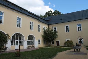 zámek Kardašova Řečice (© Vlastislav Mareček, 09/2015)