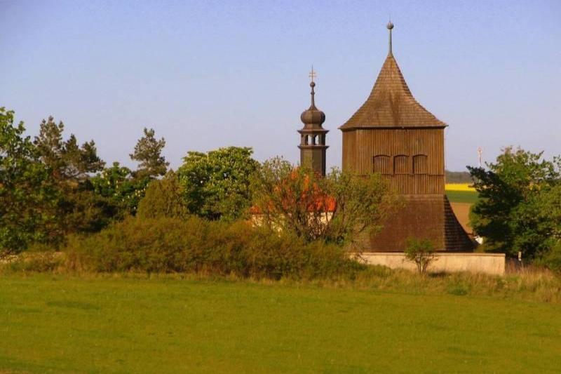 kostel sv. apoštolů  Petra a Pavla