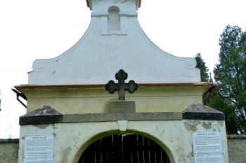 kostel sv. Jiří (© František Kinař, 07/2016)