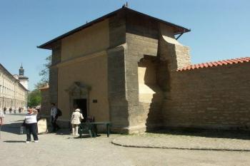 Kaple Božího Těla - barokní vchod (© Milan Caha, 05/2007)