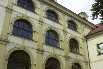 konvent z Vojanových sadů ( © Milan Caha 11/2007)