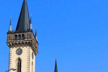 Kostel sv. Jana Křtitele ve Dvoře Králové nad Labem ( © Pavel Vítek 05/2007)
