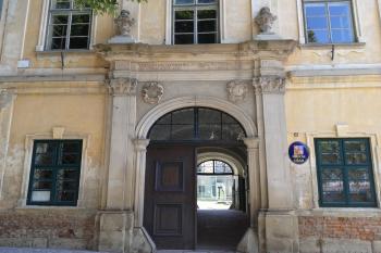 Výšovice - vstupní portál ( © Ivo Rozehnal 08/2015)