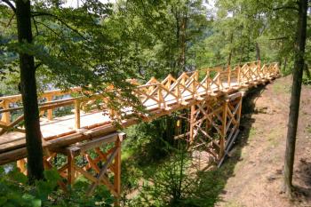 Nový most na hrad před dokončením (© František Šrámek, 06/2012)
