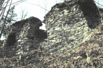 část hradního pevnění (© František Šrámek, 12/2007)