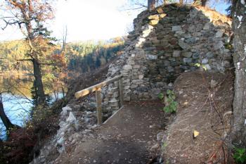 2008 pohled na Velkou věž po částečné konzervaci (© František Šrámek, 11/2008)