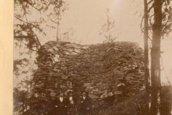 1904 Velká hradní věž pohled jihovýchodním směrem (archiv města Velešína)
