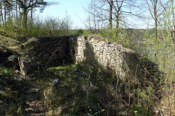 Zbytky kaple (© Jiří Cukr, 04/2010)