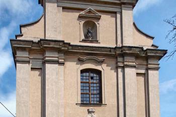 vstupní průčelí ( © Pavel Zany Komárek 13.5. 2007)