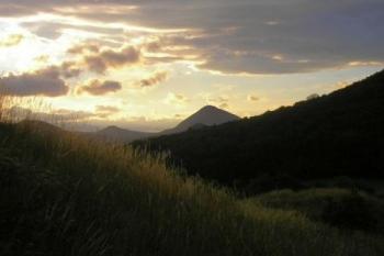 Výhled z Holého vrchu nad Sutomí (© Petr Lánský, 07/2007)