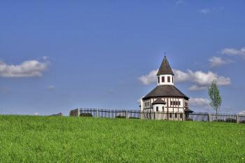 Kostel od západu (© Radovan Smokoň 05/2013)