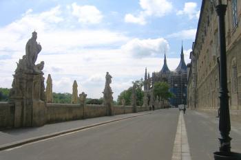 Sochy u Jezitské koleje ( © Pavel Vítek 05/2007)