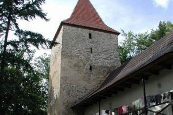 Červená věž (2004 © Václav Hájek)