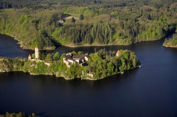Zvíkov - letecký snímek ( © Radovan Smokoň 04/2009)