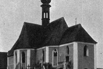 kostel od jihovýchodu na poč. 20. století (© Antonín Podlaha: Posvátná místa království Českého; Díl 1. Vikariáty: Českobrodský, Černokostelecký, Mnichovický a Prosecký, Dědictví sv. Jana Nepomuckého, Praha 1907)
