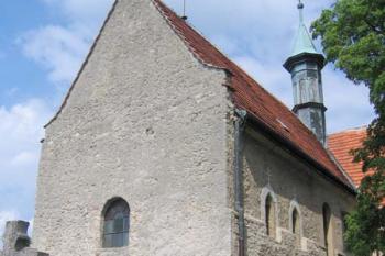 Kostel Nalezení sv. Kříže v Bříství ( © Pavel Vítek 05/2007)