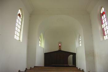 pohled do presbytáře (© Karel Husák, 09/2009)