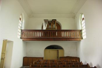 loď s kruchtou (© Karel Husák, 09/2009)