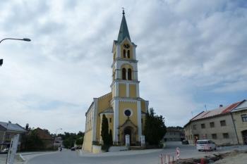 kostel sv. Kunhuty (© František Kinař, 08/2014)