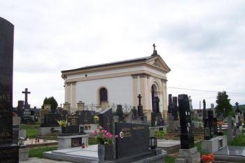 Hrobka rodu Kinských - Náměšť na Hané (© Ivo Rozehnal, 05/2007)