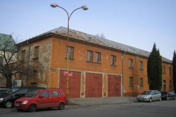 celkový pohled na špitál z Palackého ulice ( © Ondřej Štěpánek 06/2007)