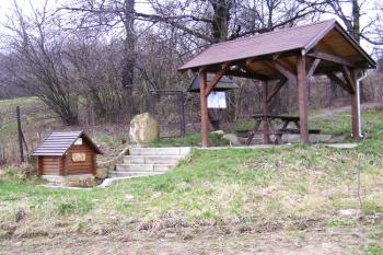 Celkový pohled na Bannerovu studánku ( © Jan P. Štěpánek 03/2007)