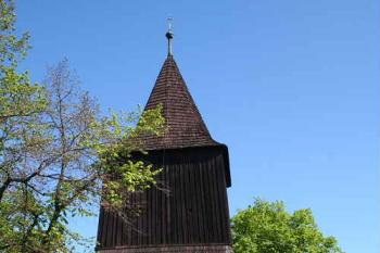 Zvonice, pohled od jihu (© Ivan Grisa, 05/2008)
