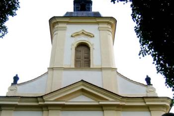 Kostel Nanebevzetí Panny Marie ( © Pavel Vítek 05/2007)