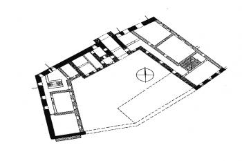 půdorys přízemí ( © M. Plaček: Ilustrovaná encyklopedie moravských hradů, hrádků a tvrzí, Libri, Praha 2001)