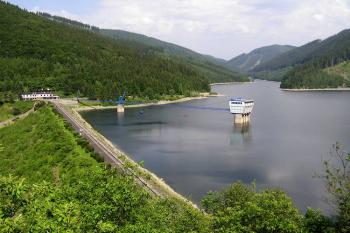 přehrada Šance, taky zvaná Na Šancích ( © Jan P. Štěpánek 06/2007)