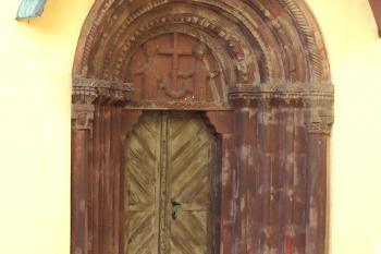 románský portál ( © Milan Caha 10/2008)