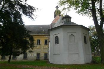 Kostel Nanebevzetí Panny Marie (© Jaroslav Šefčík, 09/2009)