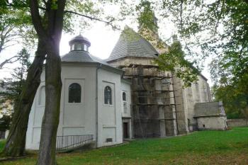 Kostel Nanebevzetí Panny Marie (© Jaroslav Šefčík, 09/2009)