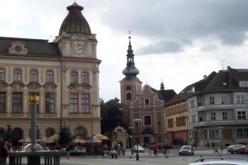 Přerov - kostel sv.Vavřince - pohled z nám. T.G.Masaryka (© Ivo Rozehnal, 07/2009)