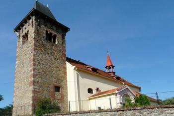 Kostel sv. Jiří v Pertolticích (© Jaroslav Šefčík, 05/2009)