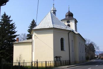 Zadní partie kostela ( © Jan P. Štěpánek 04/2007)