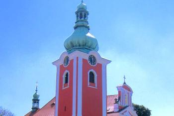 Kostel sv. Jakuba Většího v Červeném Kostelci ( © Pavel Vítek 07/2007)