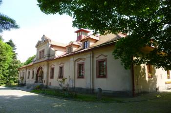 zámek Hoješín (© Vlastislav Mareček, 05/2016)