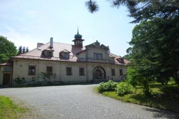 zámek Hoješín (© Vlastislav Mareček, 05/2016)