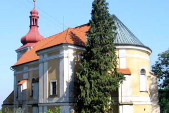 Kostel sv. Jana Křtitele v Běstvině ( © Pavel Vítek 06/2007)