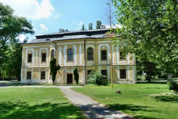 Fara Bezno ( © František Kinař 05/2017)
