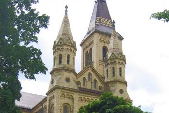 Kostel sv. Petra a Pavla v Hosíně ( © Pavel Vítek 06/2007)