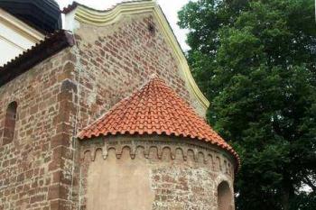 kostel Sv. Jakuba Většího v Rovné - apsida (© Milan Caha, 06/2007)