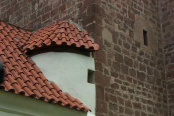 Barokní přístavek k románské věži (© Milan Caha, 06/2007)