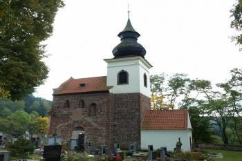 kostel od severozápadu ( © Milan Caha 10/2008)