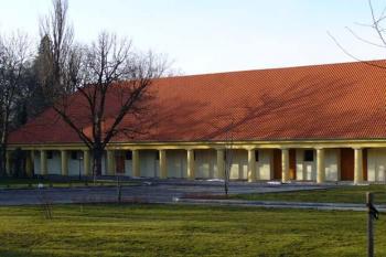 Úmonín - hospodářský dvůr (© Pavel Jarý,  10.02.2007)