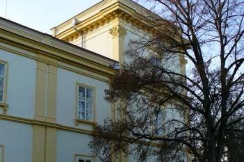 Úmonín - zámecká věž (© Pavel Jarý,  10.02.2007)