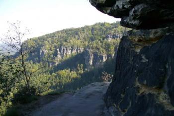 Frienstein - skalní traverz cestou k Idagrotte (© Pavel Jarý,  24.09.2006)