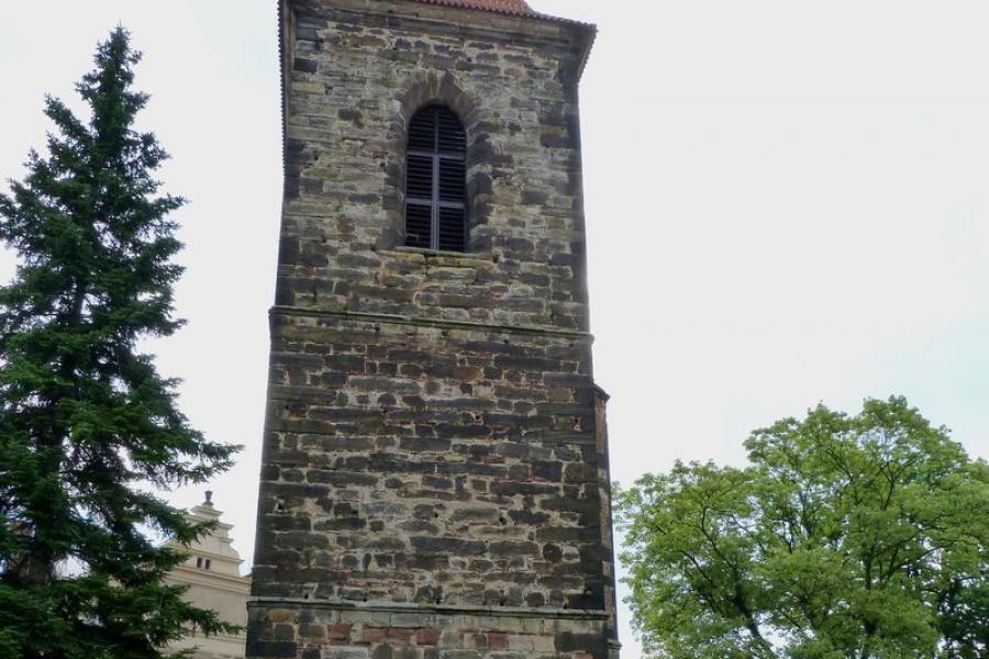 zvonice u kostela sv. Gotharda